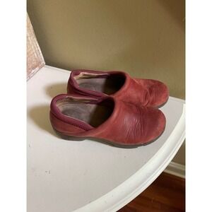 Dansko Red Nubuck Suede Slip On Clogs EU 37 US 7 Comfort Work Shoes Leather